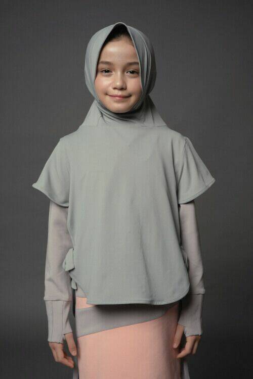 hijab multifungsi anak abu-abu
